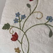 Housse de Coussin en Lin Brodée de Fleurs