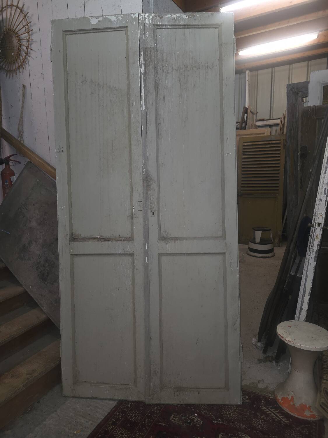Anciennes portes double en sapin