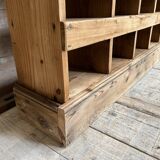 Trade cabinet cabinet