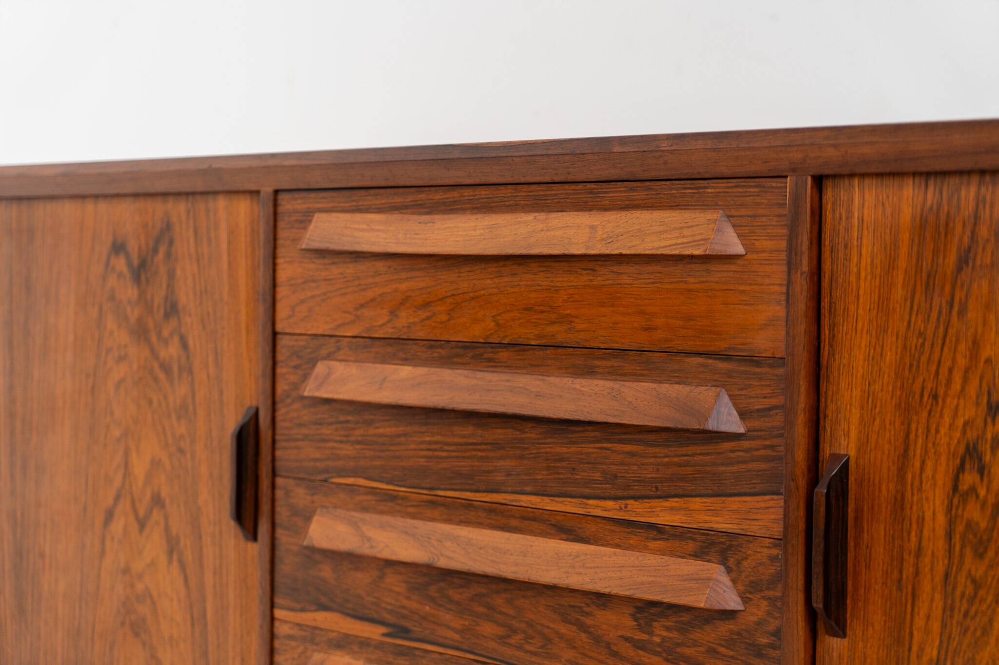 Rare sideboard in rosewood by Svend Aage Larsen for Faarup