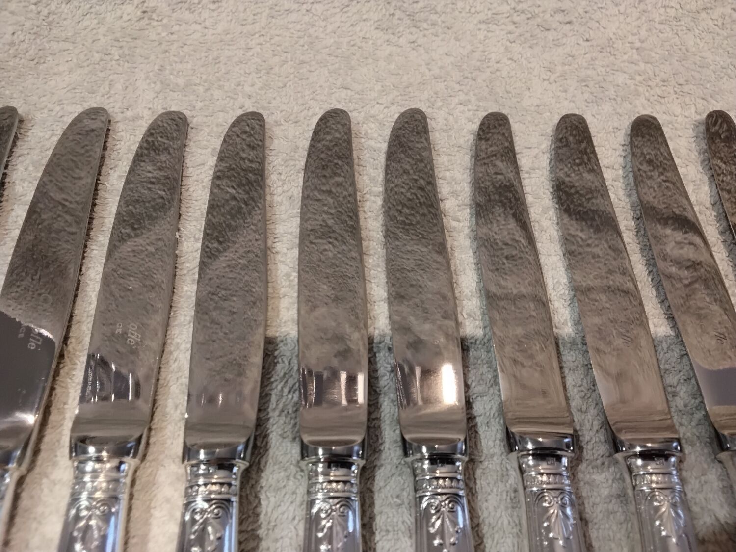 12 silver-plated dessert knives by Christofle Malmaison