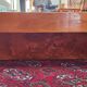 Table basse en loupe d'orme, par Roche Bobois, 1970