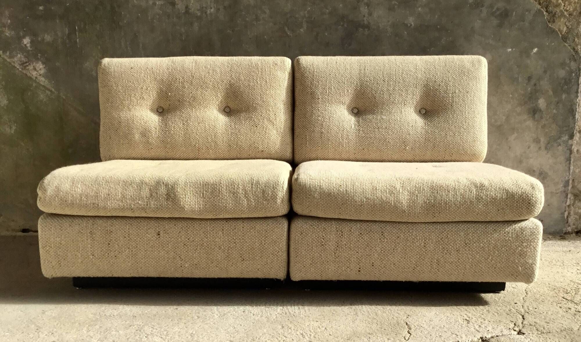 Pair of upholstered armchairs in mottled wool by Eddie Harlis - International Furniture