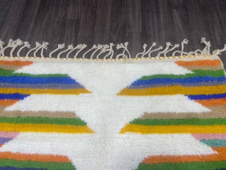 Handmade pure wool rug, size 2/3 m.