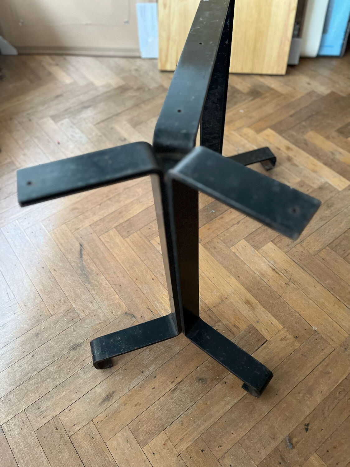 Table Charlotte Perriand