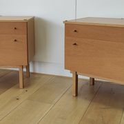 Set de 2 tables de chevet du milieu du siècle