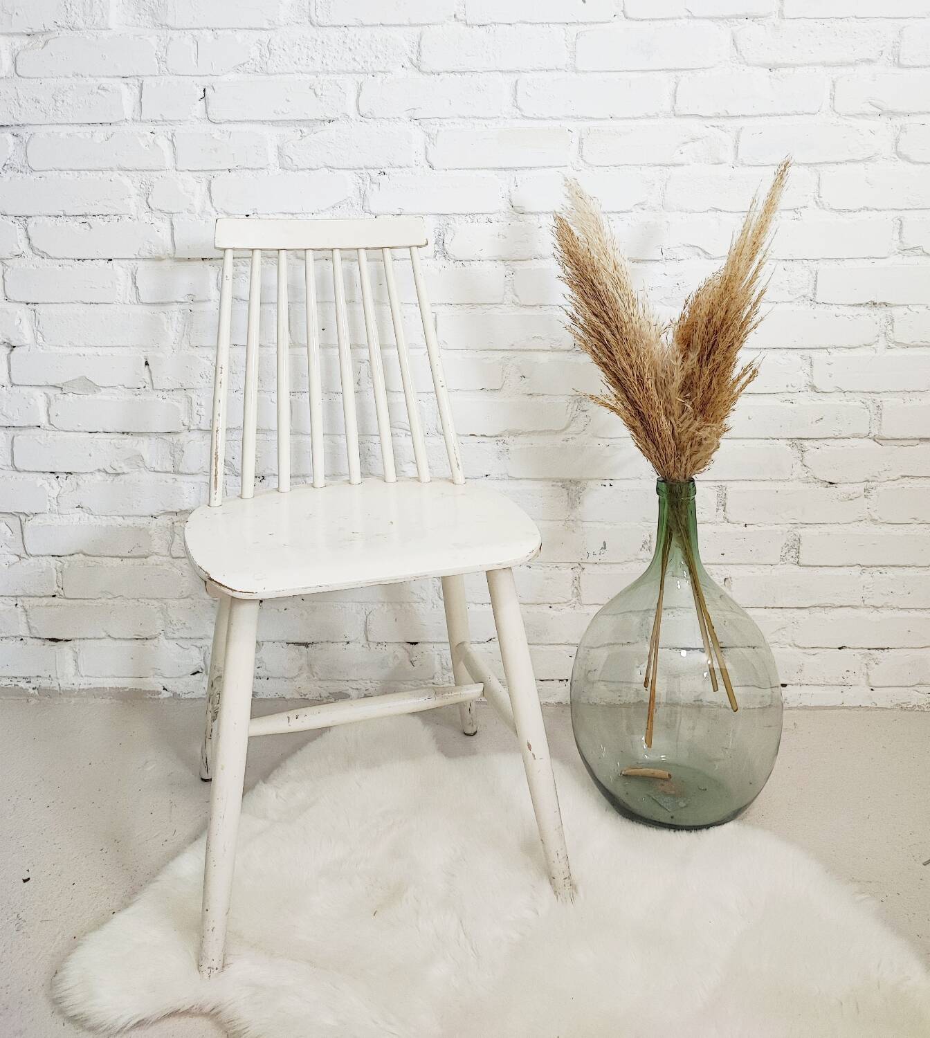 Tapiovaara style chair