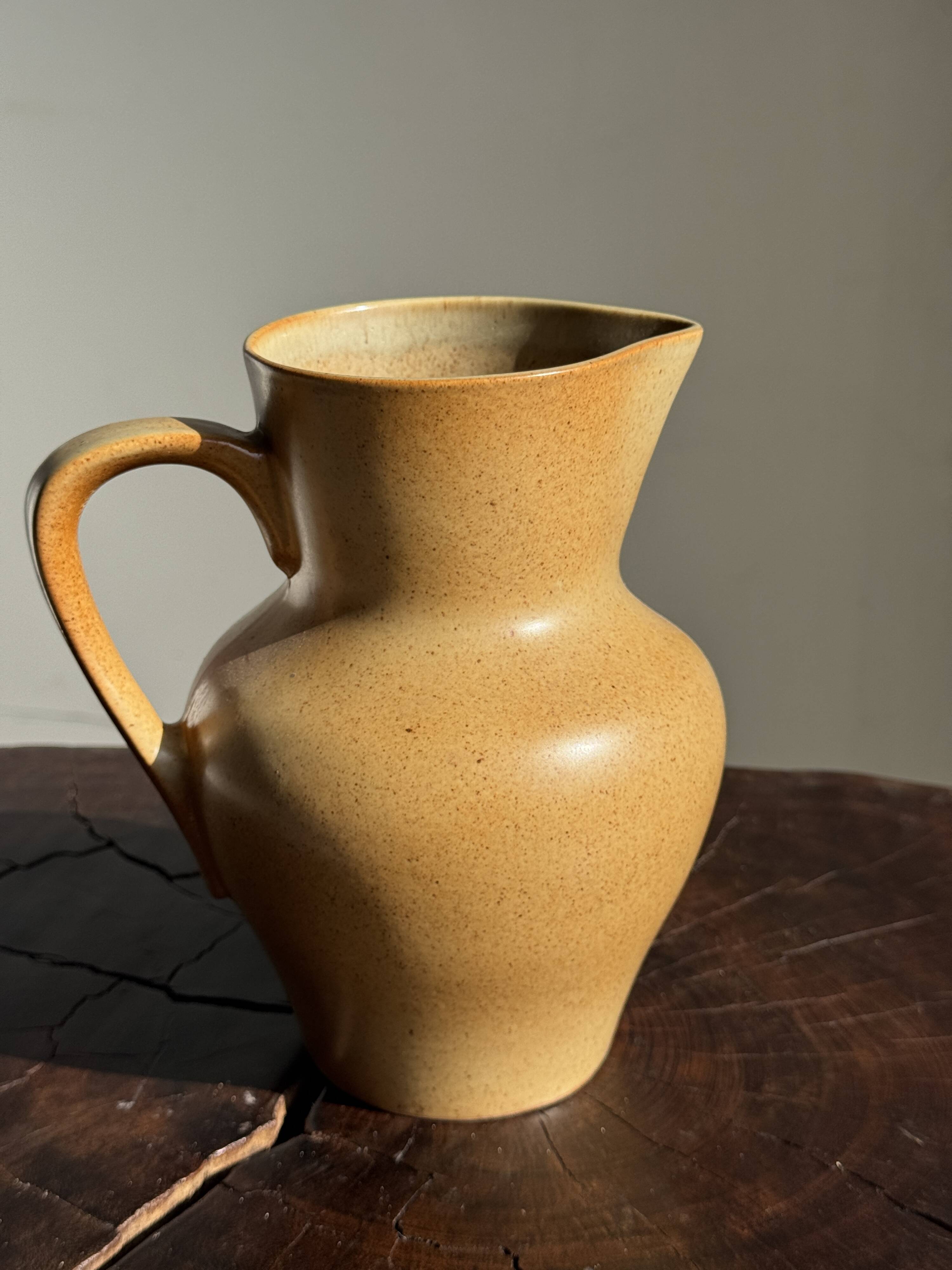 Grande carafe boule en grès orange H20