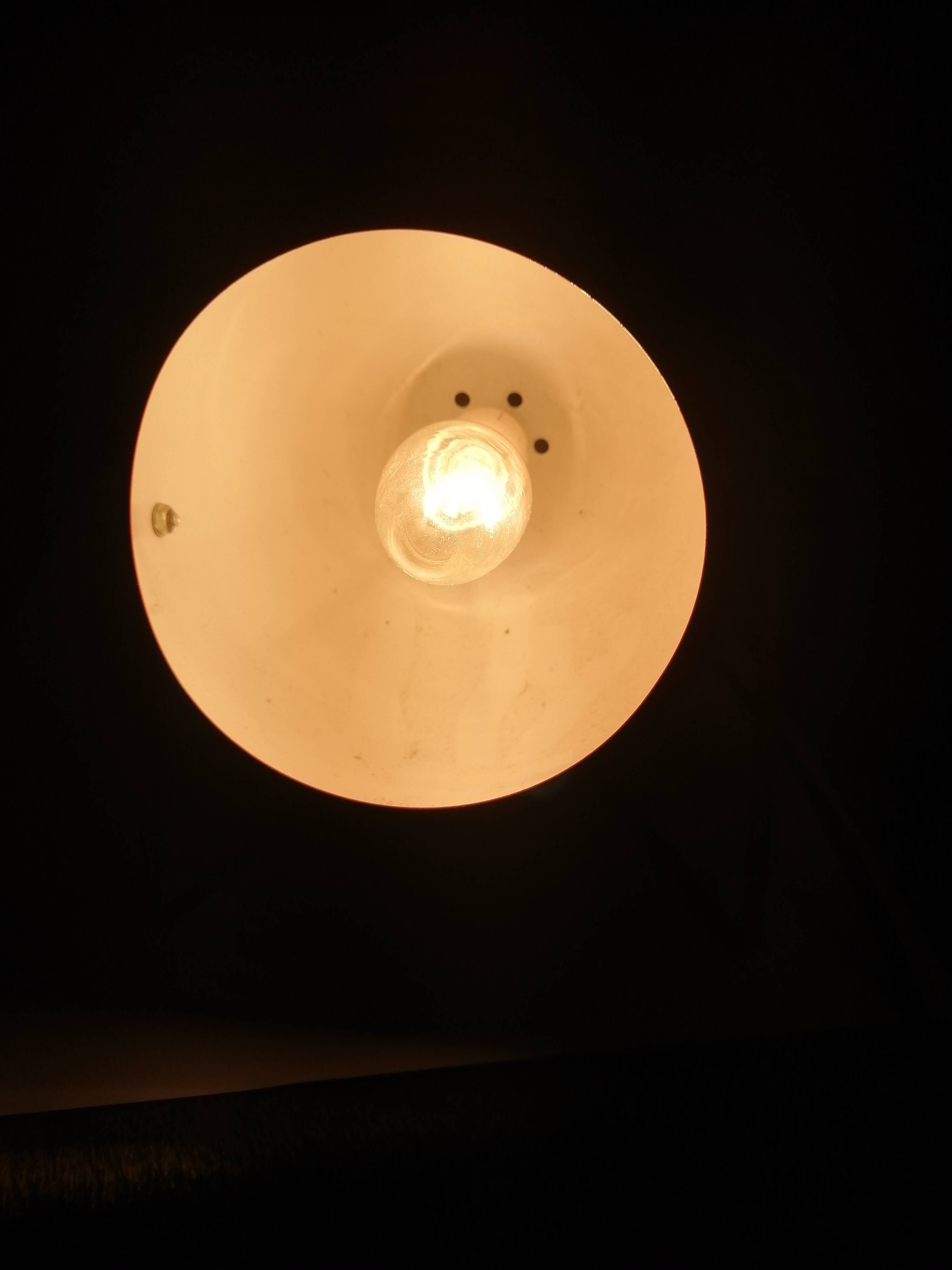Table or wall lamp round in vintage red metal