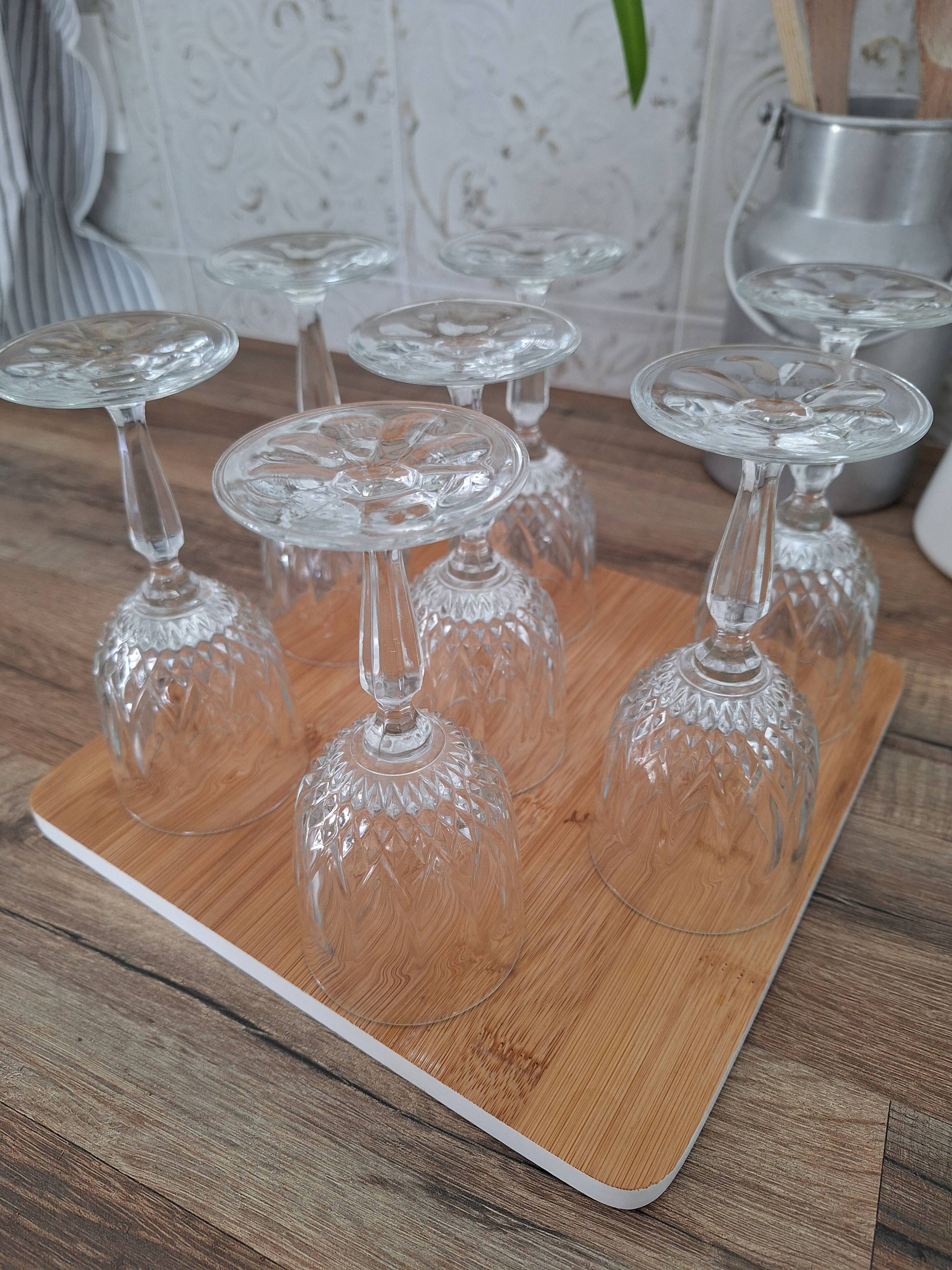 Verres à vin vintage en verre ciselé