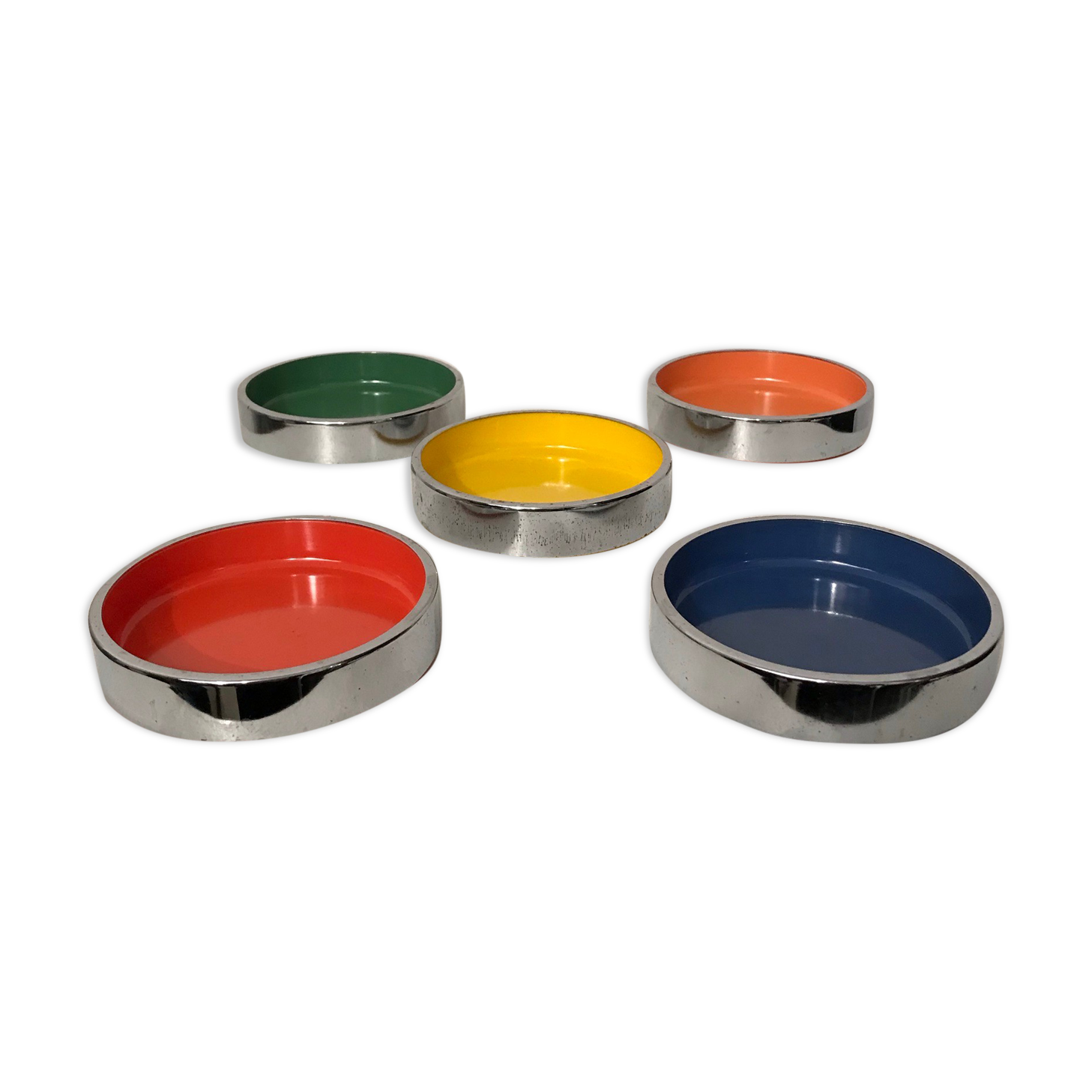 Series of 5 stackable cups, Isamu Kenmochi, 1970