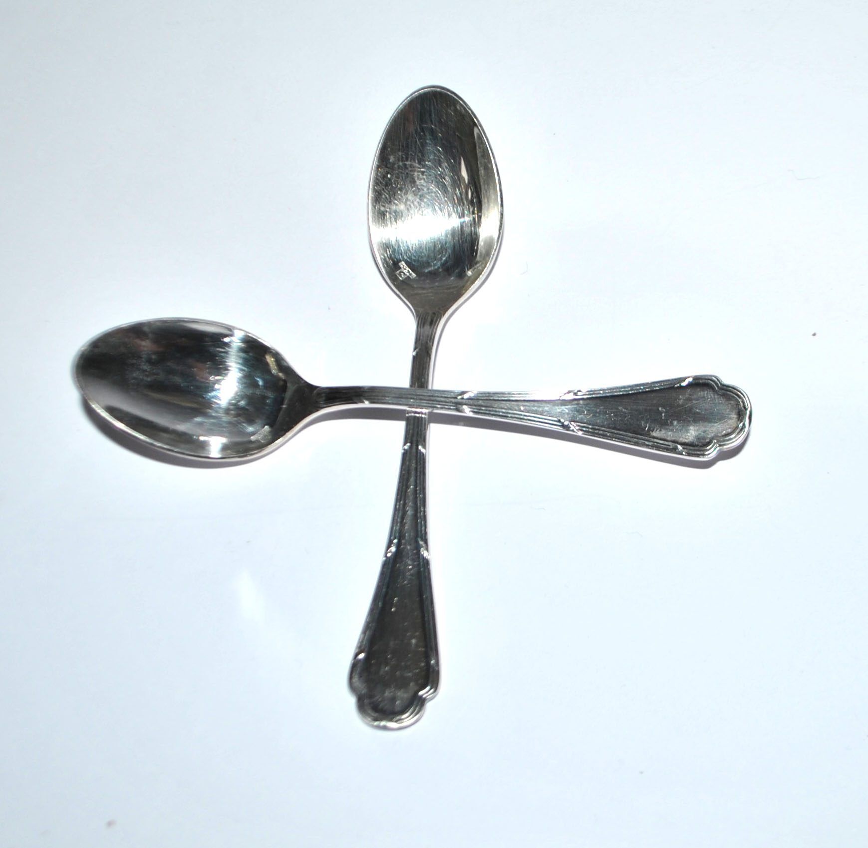 Ercuis set of 2 moka teaspoons Trianon in silver-plated metal with crossed ribbon 11 cm