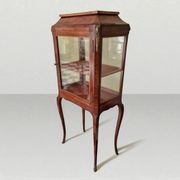 Vitrine de style Louis XV