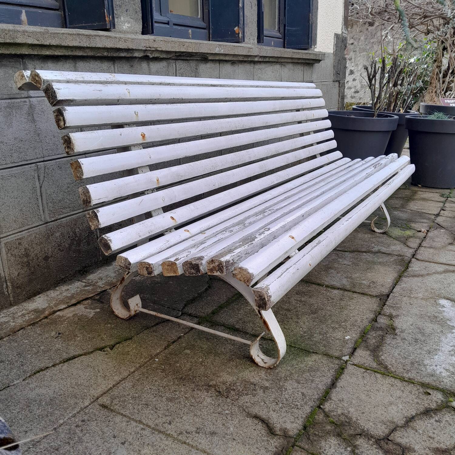 Outdoor bench