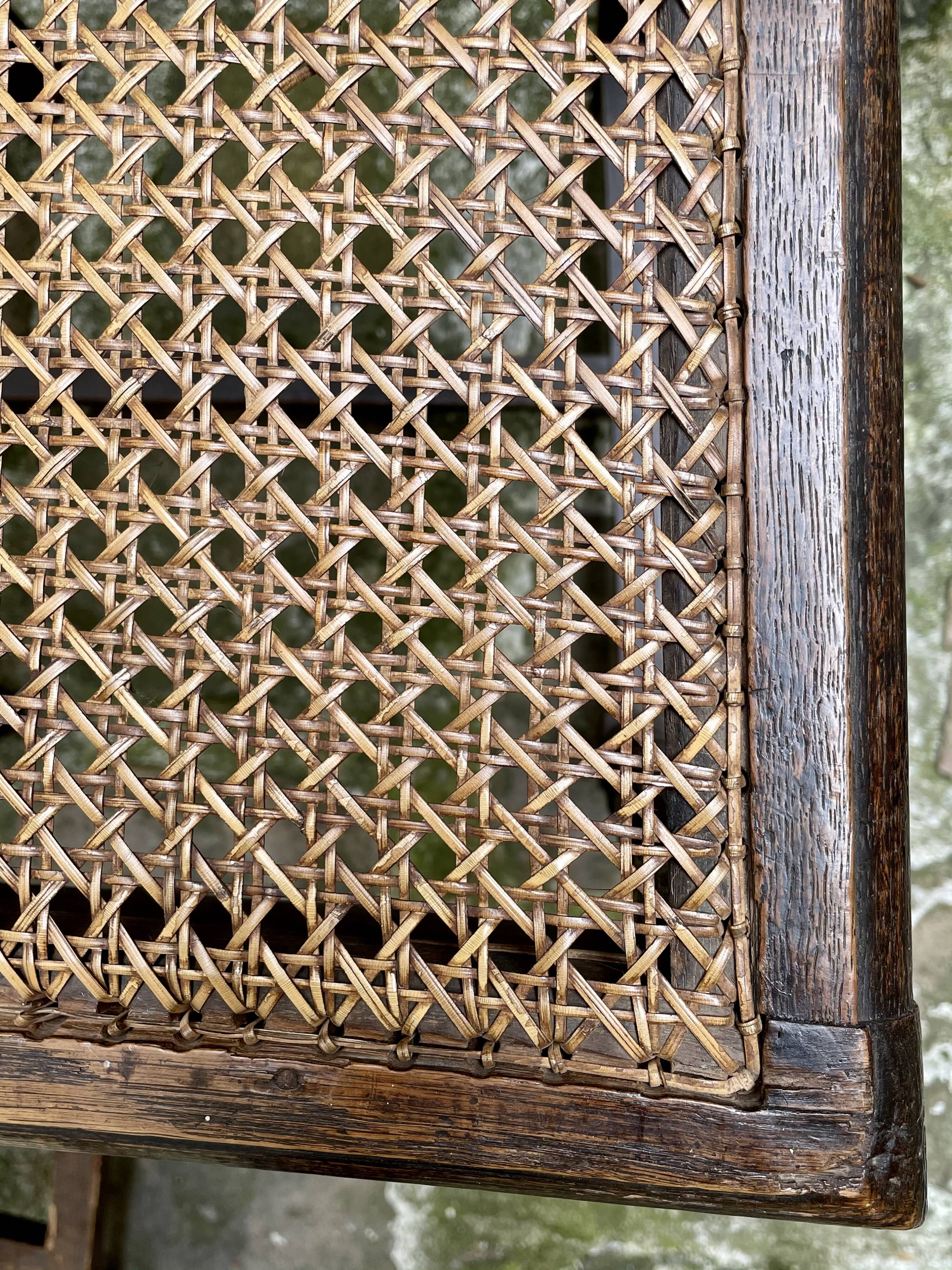 Lot de 6 chaises anciennes en bois