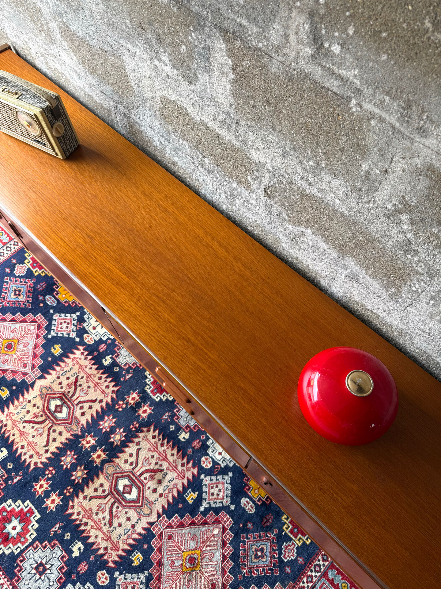 Scandinavian low sideboard in teak, 1960.