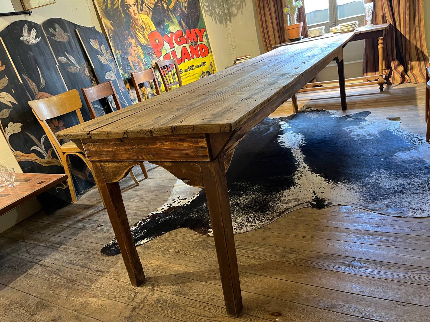Large farmhouse table