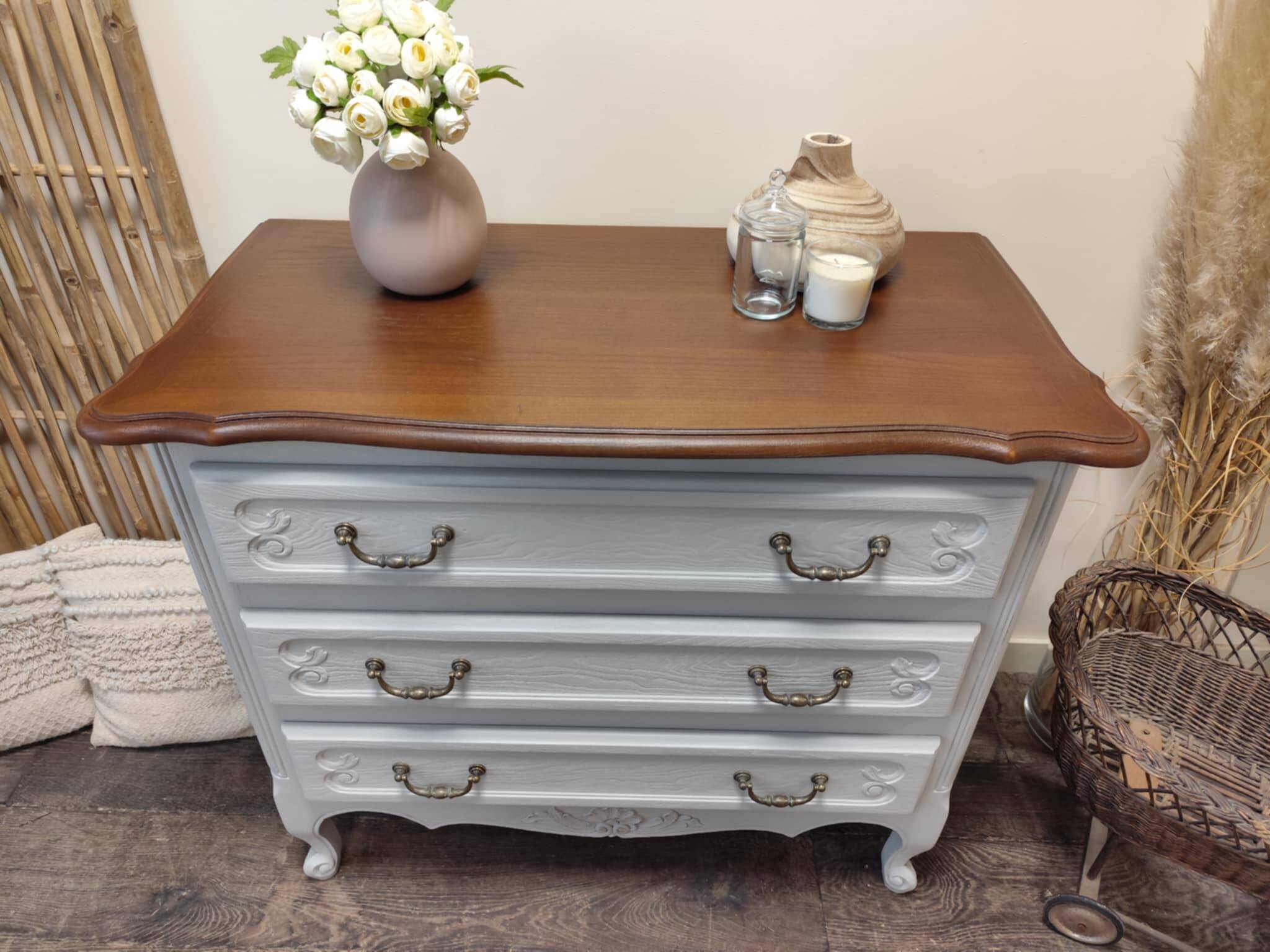 BIRCH WOOD CHEST OF DRAWERS