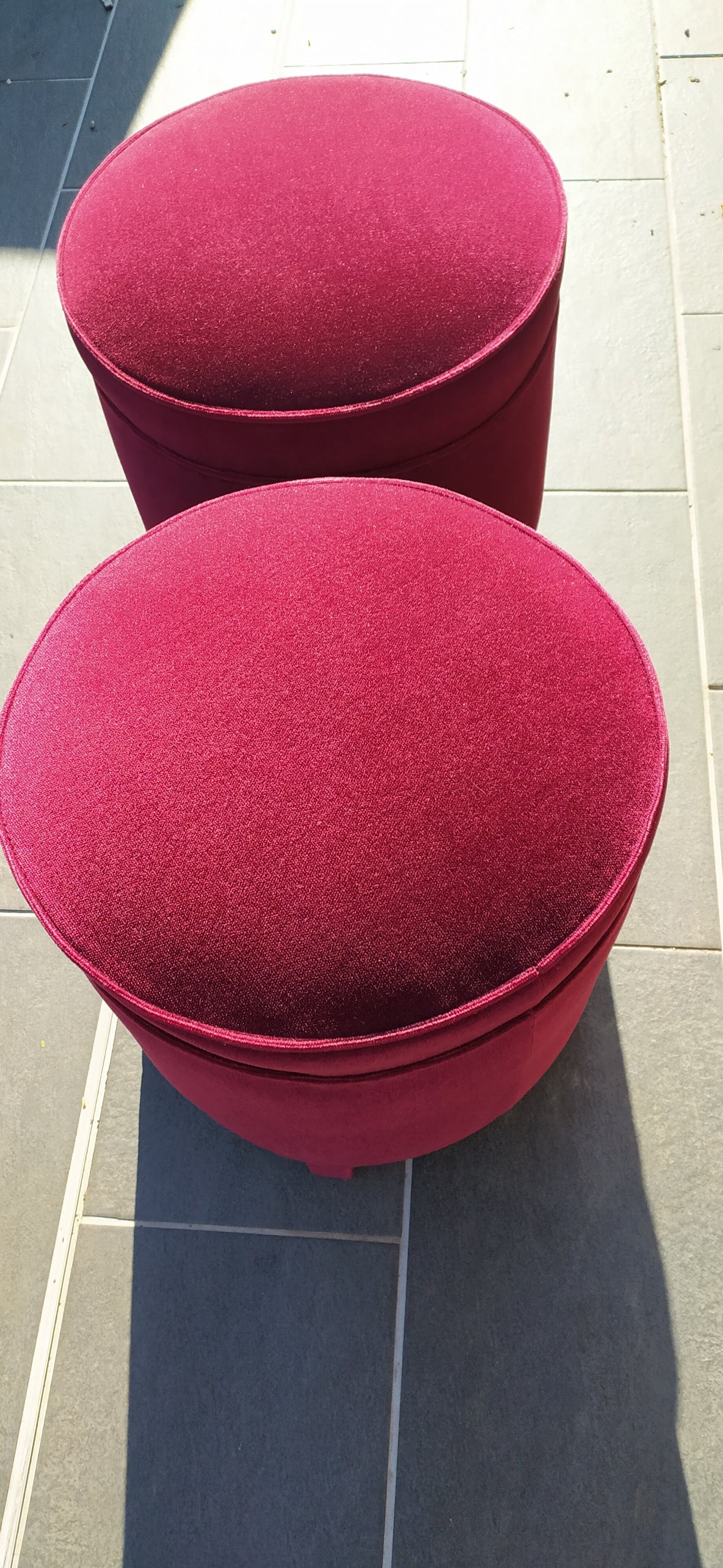 Pair of vintage pouf