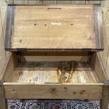 Rustic sloping desk from the 19th century in oak and fir
