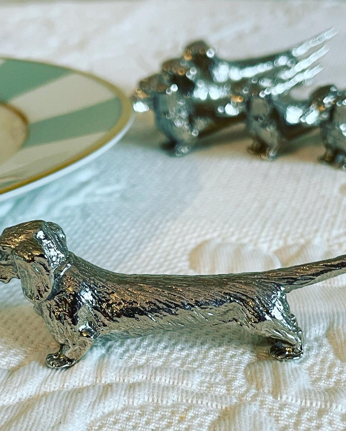 6 doors - vintage dachshund silver metal knife 70