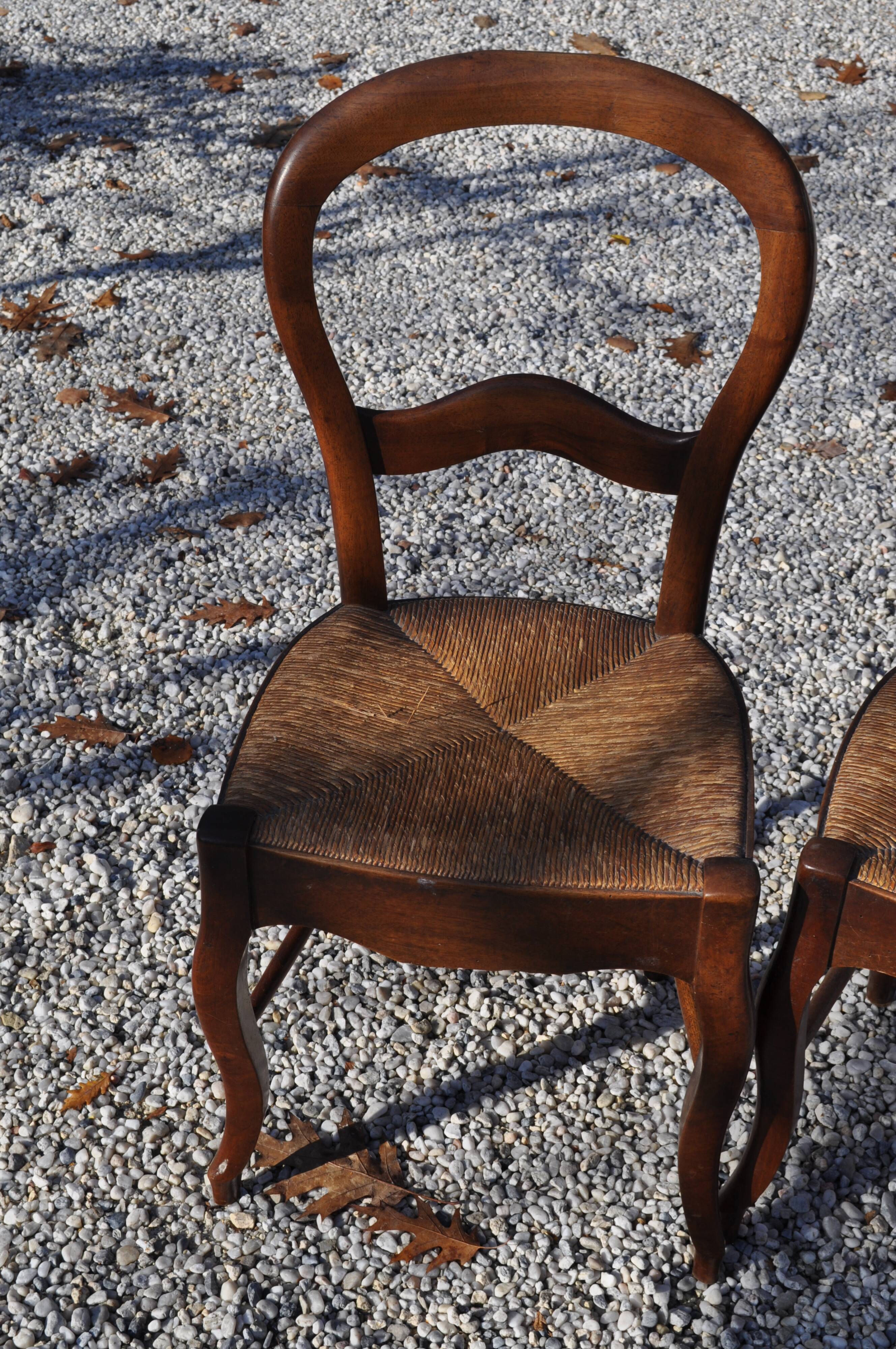 Nice chair wood bedded