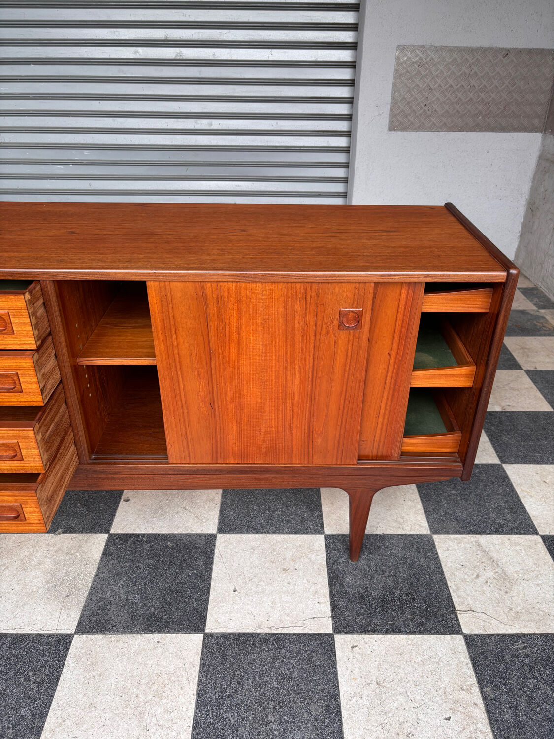 Danish enfilade Johannes Andersen