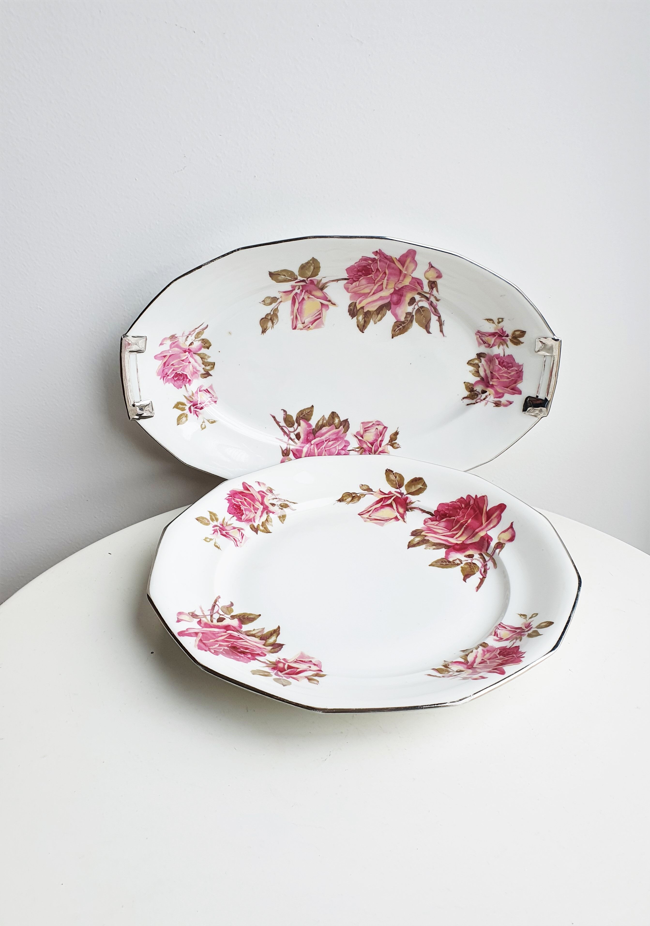 Pink dishes