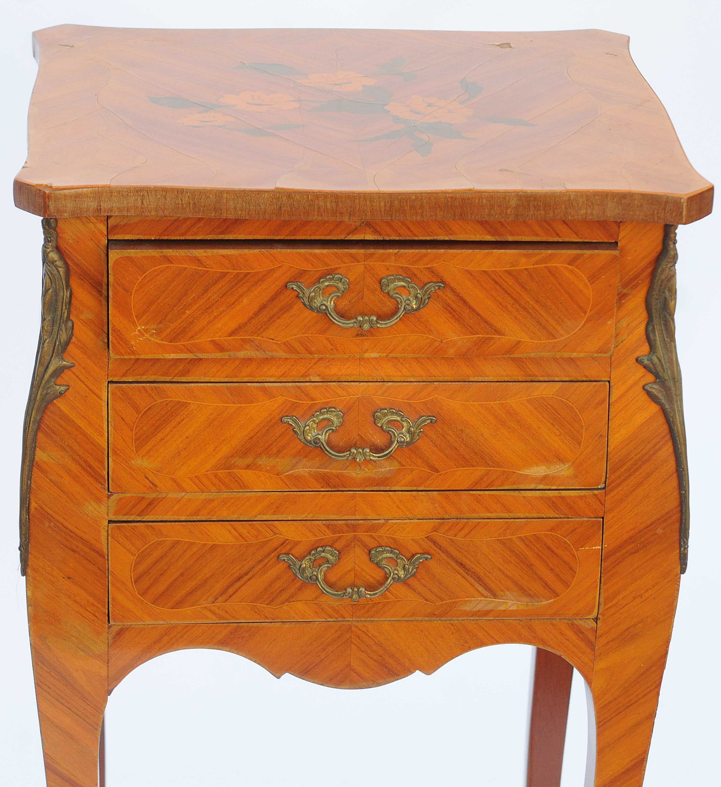 Pair of bedsides in rosewood marquetry