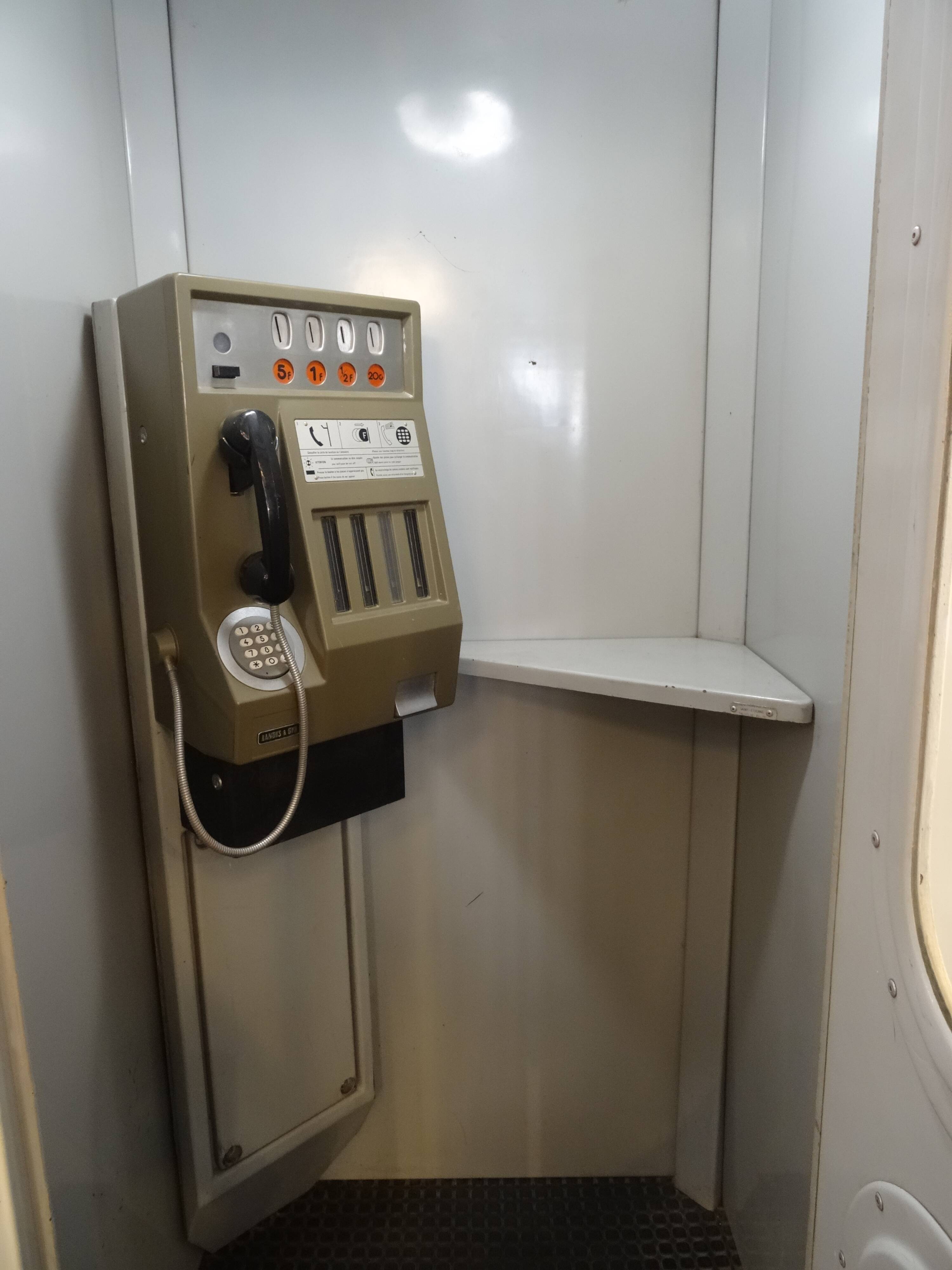 Phone booth 70/80