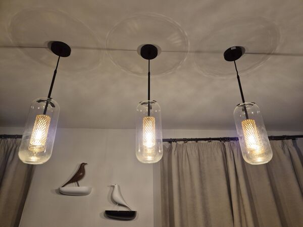 3 suspensions Sarah Lavoine