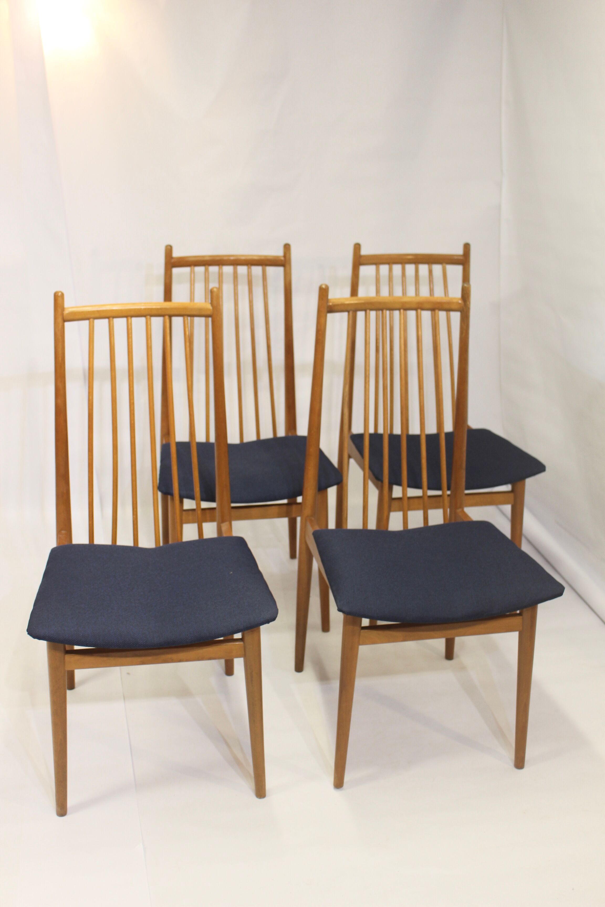 Set of 4 Scandinavian chairs year 70s
