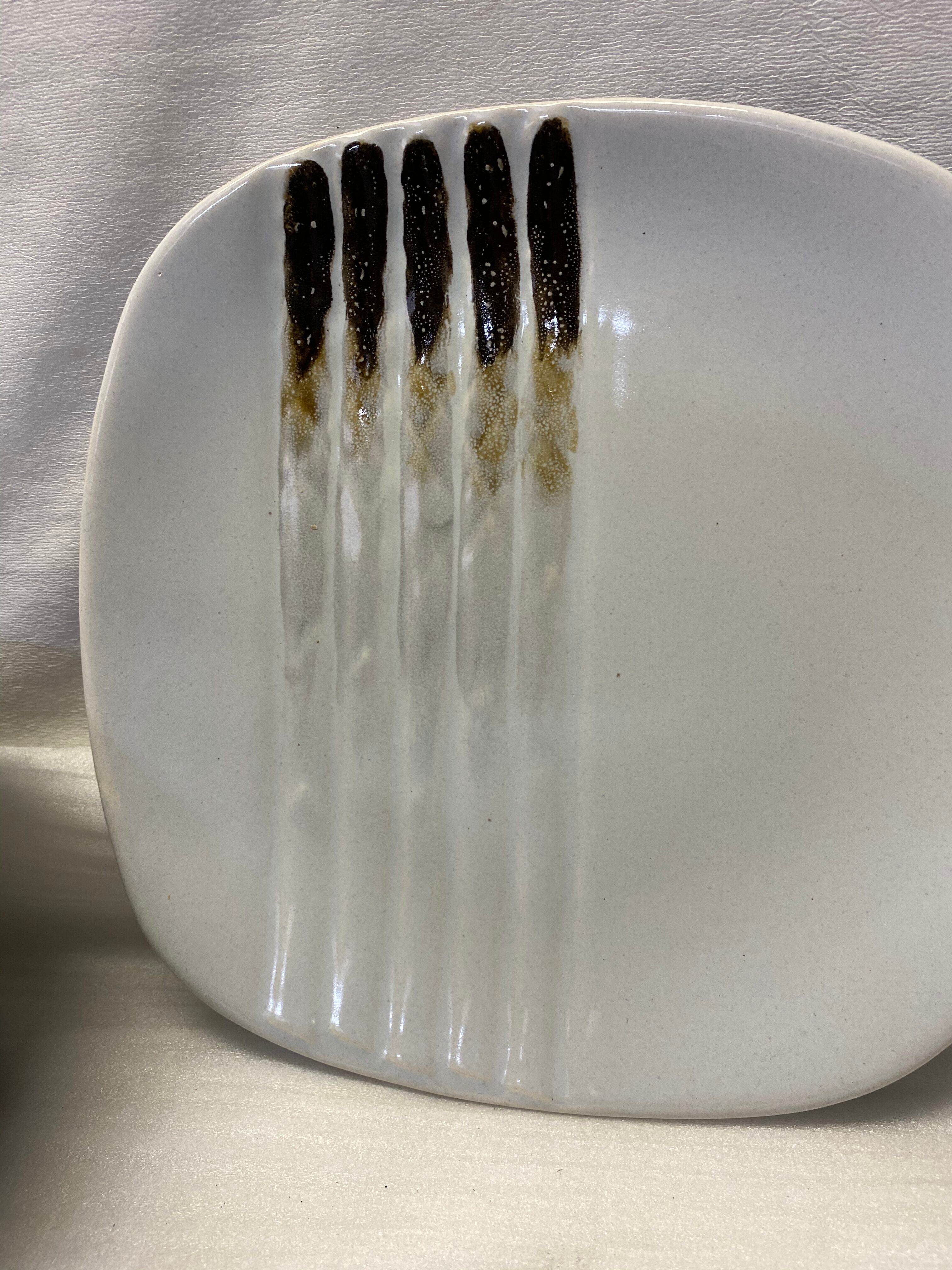 Set of 12 enamelled sandstone plates Saint Amand