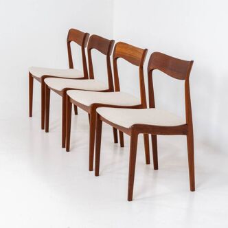 Set of 4 rare dining chairs by Henning Kjaernulf for Korup Stolefabrik (Denmark, 1960s).