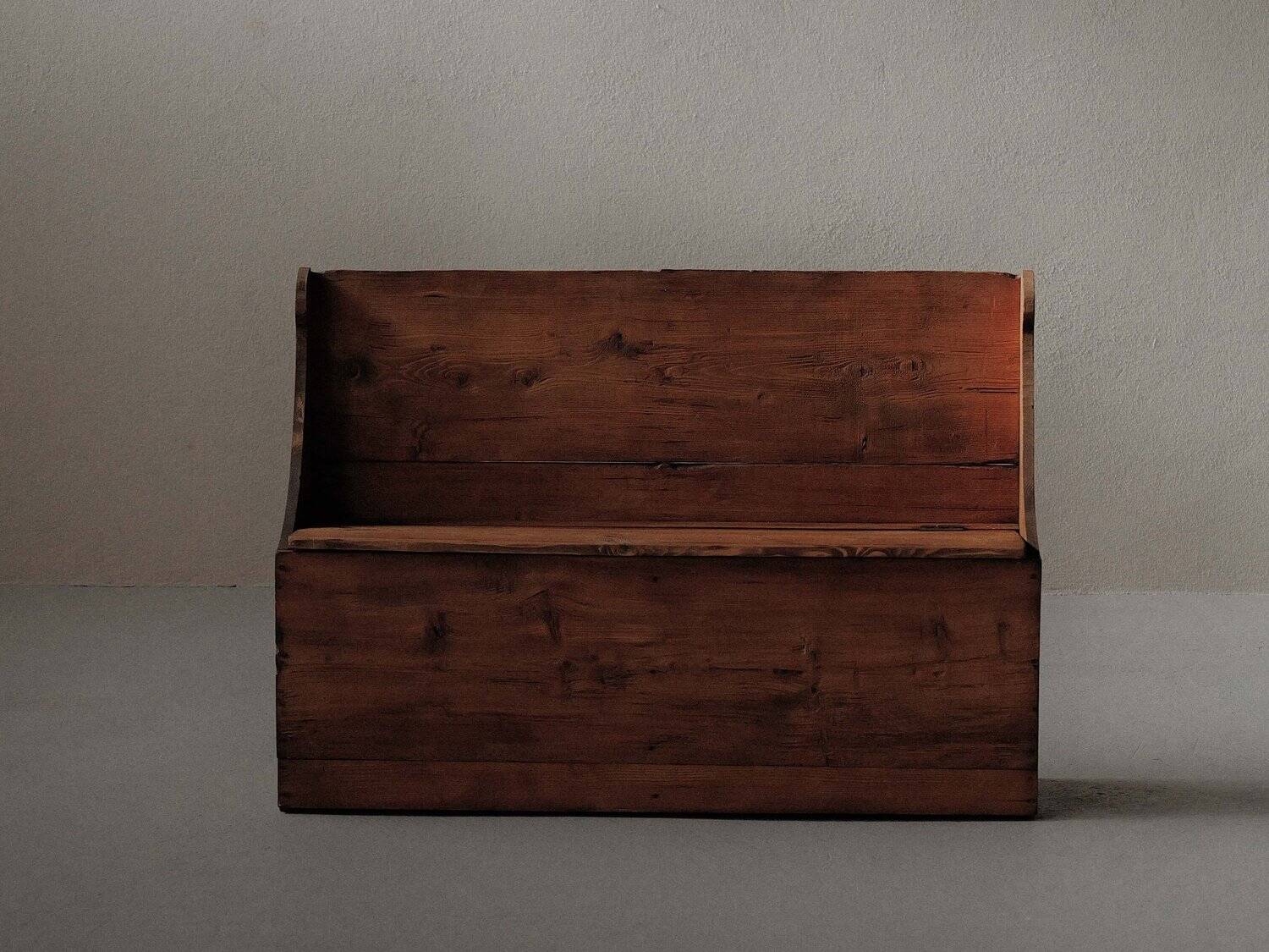 Larch and solid pine storage bench, Folk Art, Savoy, 1950