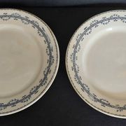 Pair of flat plates in Gien iron earthenware, Austerlitz decor