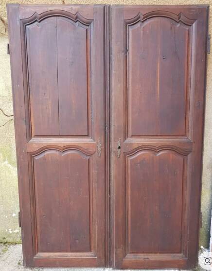Antique double cupboard doors from the 19th century