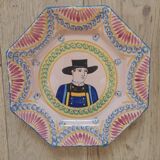 Plate on base Henriot Quimper