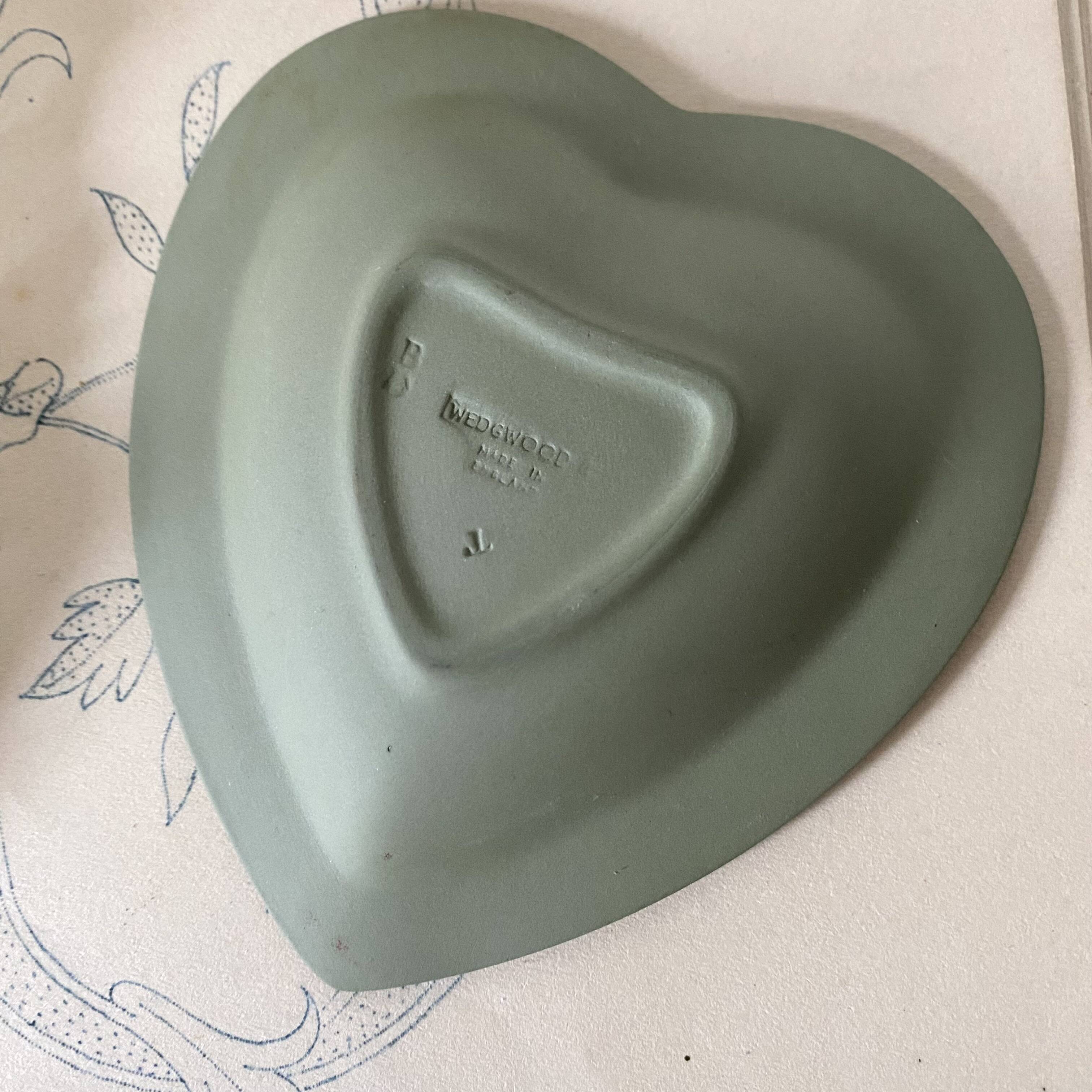 Heart-shaped pocket tray Wegwood in green jasper