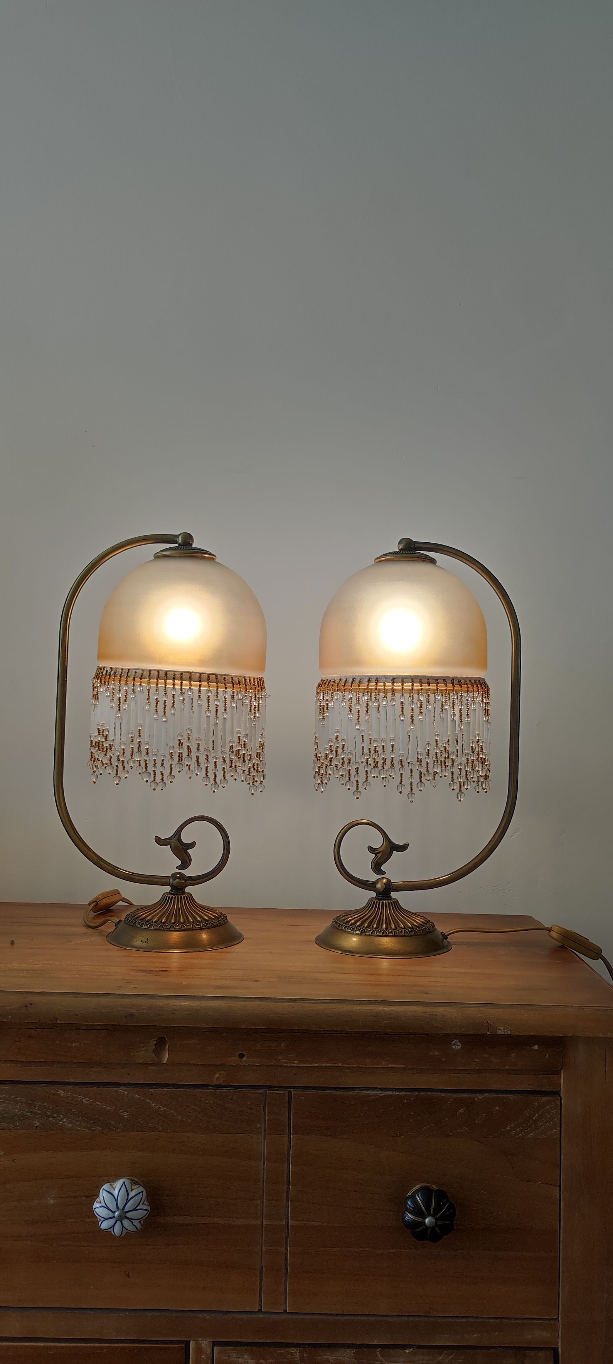 Pair of bedside lamps with grapevines