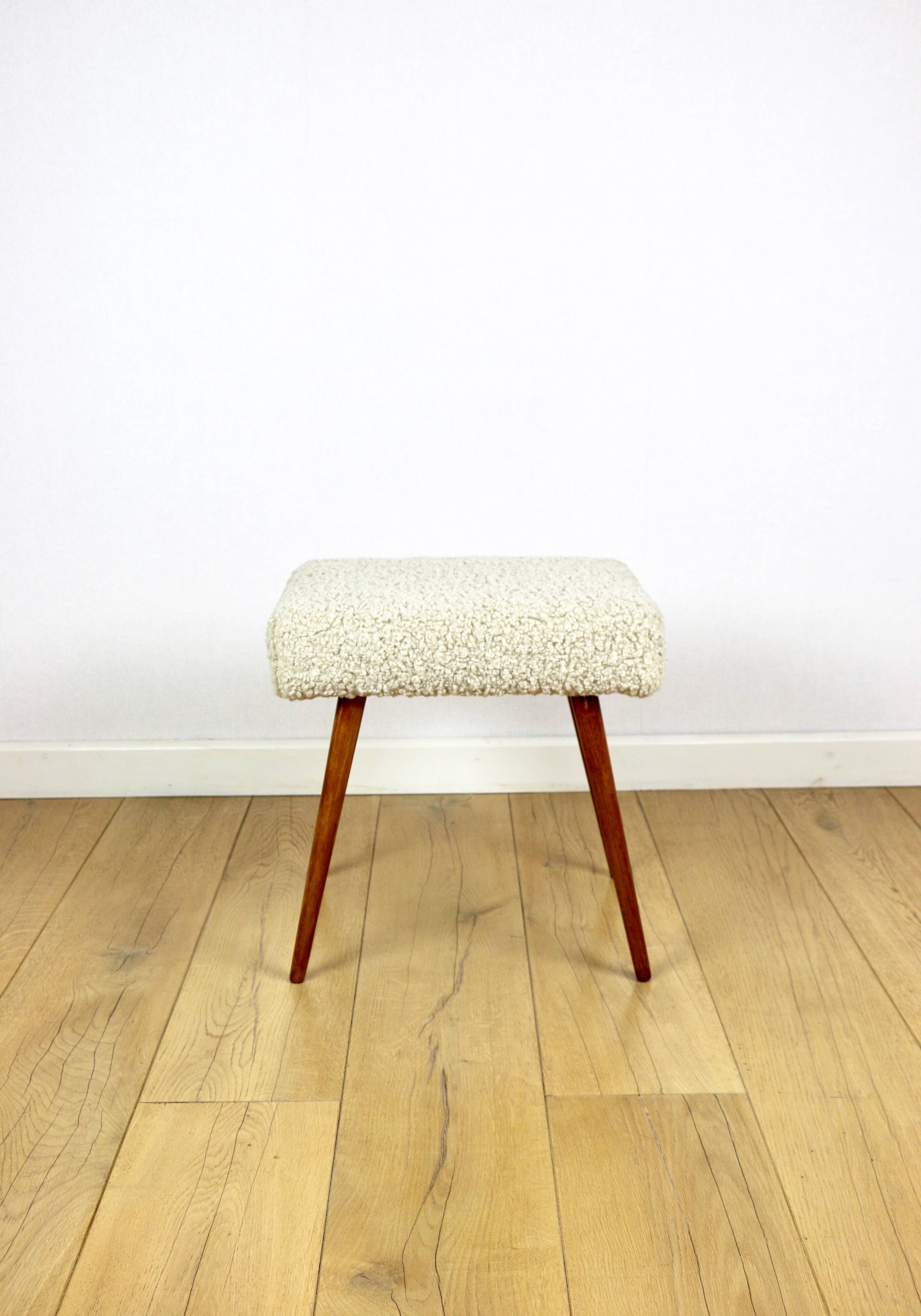 High stool seat boucle beige - round beech legs