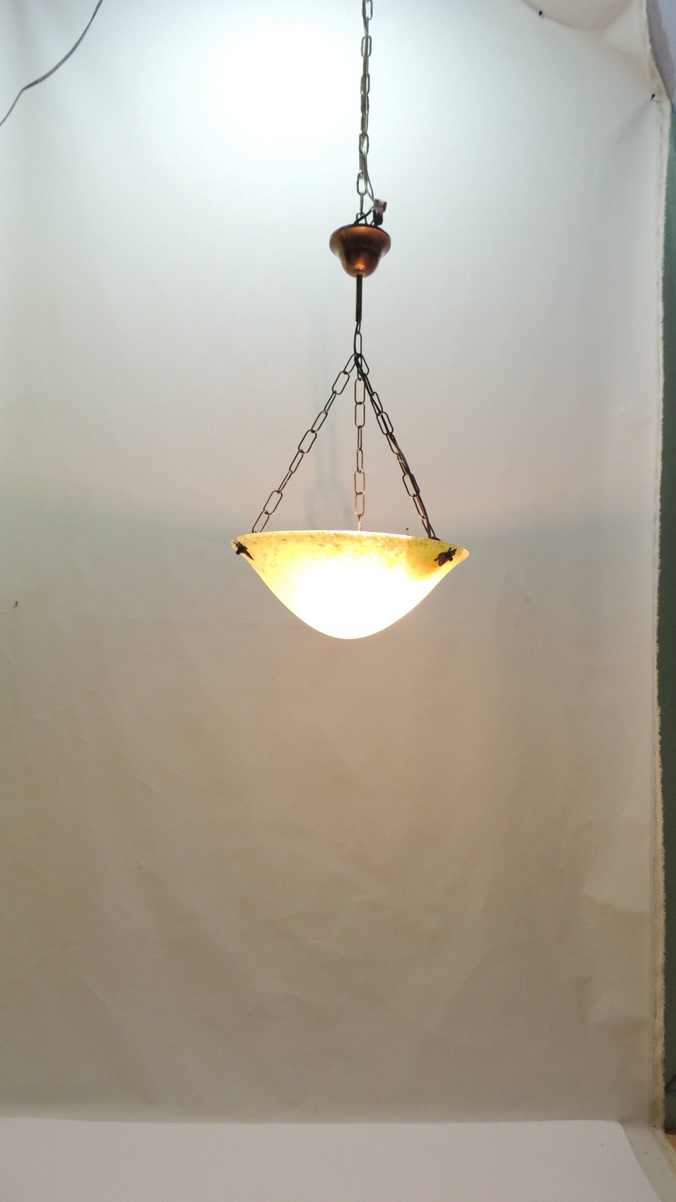 1970s vintage yellow speckled glass suspension – retro chain chandelier