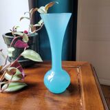 Vase soliflore opaline bleu