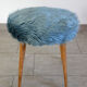Tabouret moumoute bleue, années 60