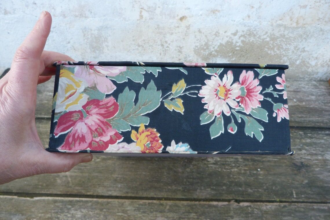 Sewing box 1930 covered floral fabric