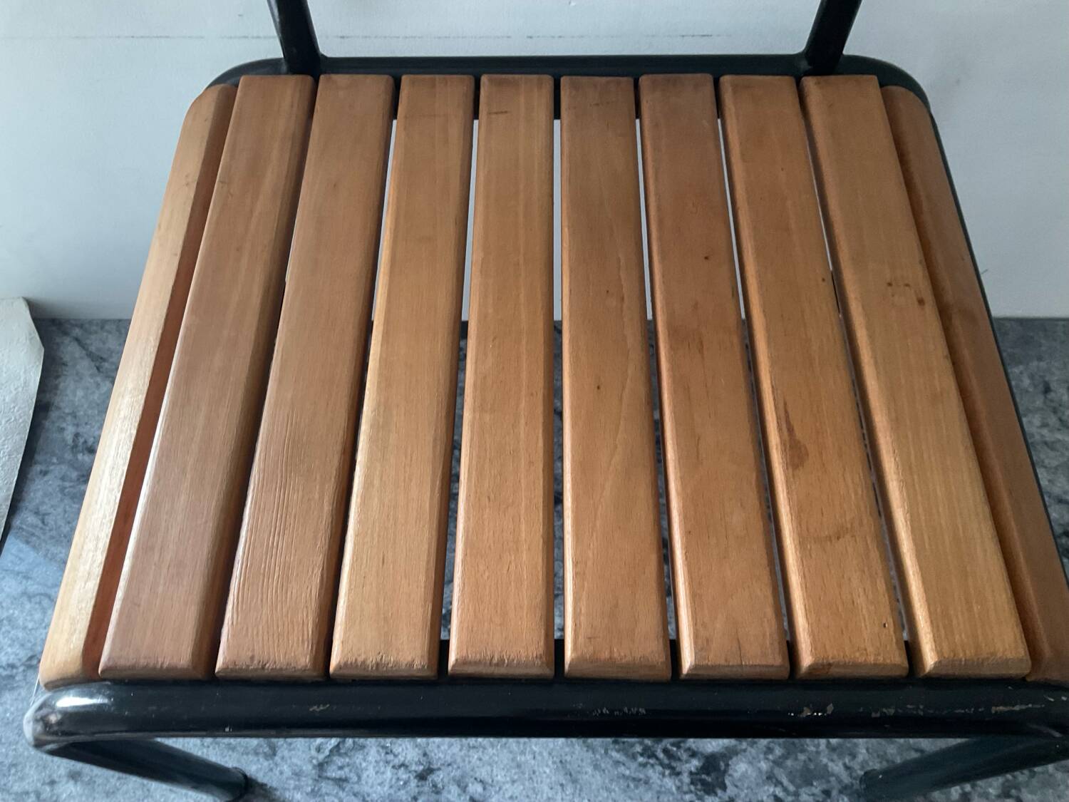 Ancienne chaise porte-bagage des années 60