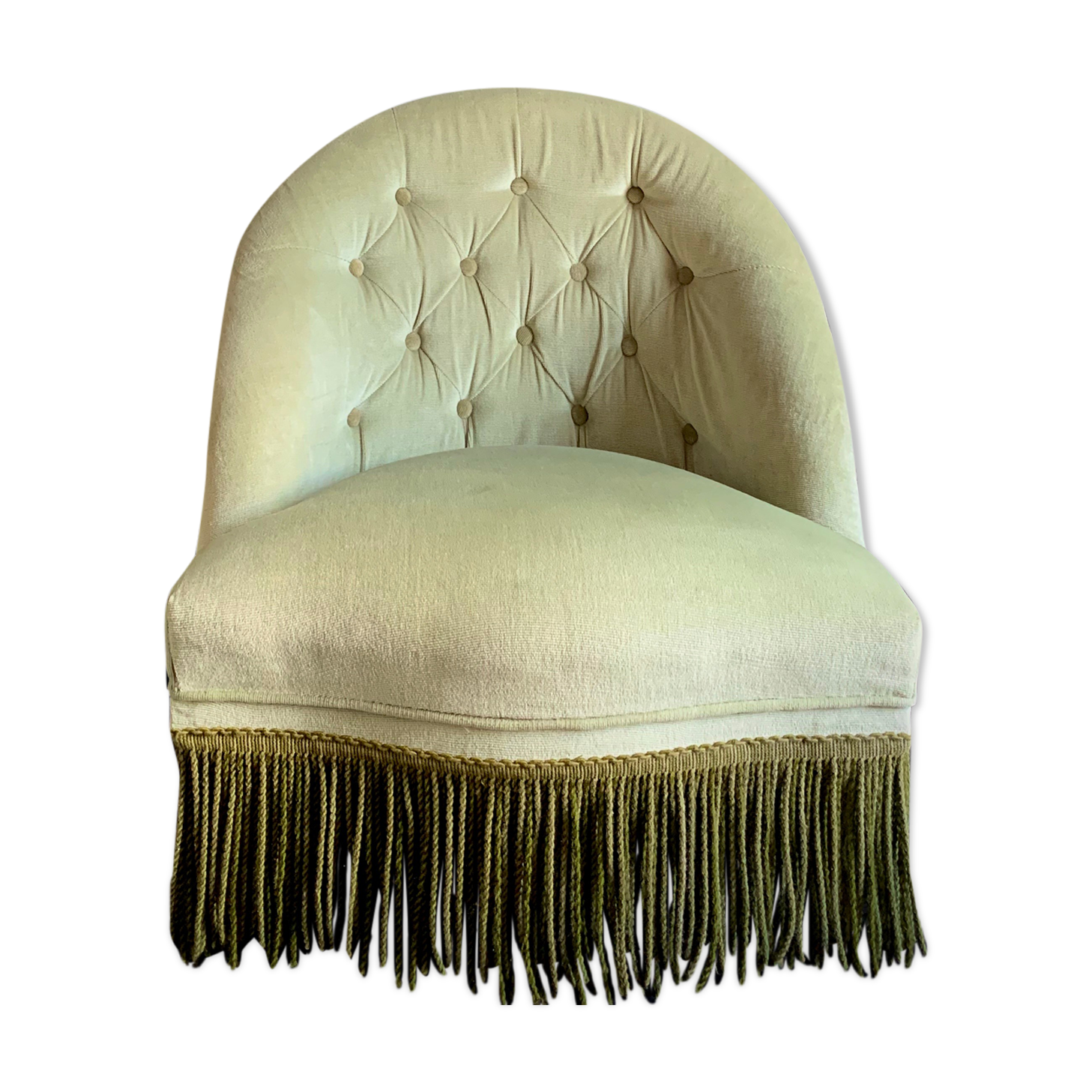 Almond green velvet heater
