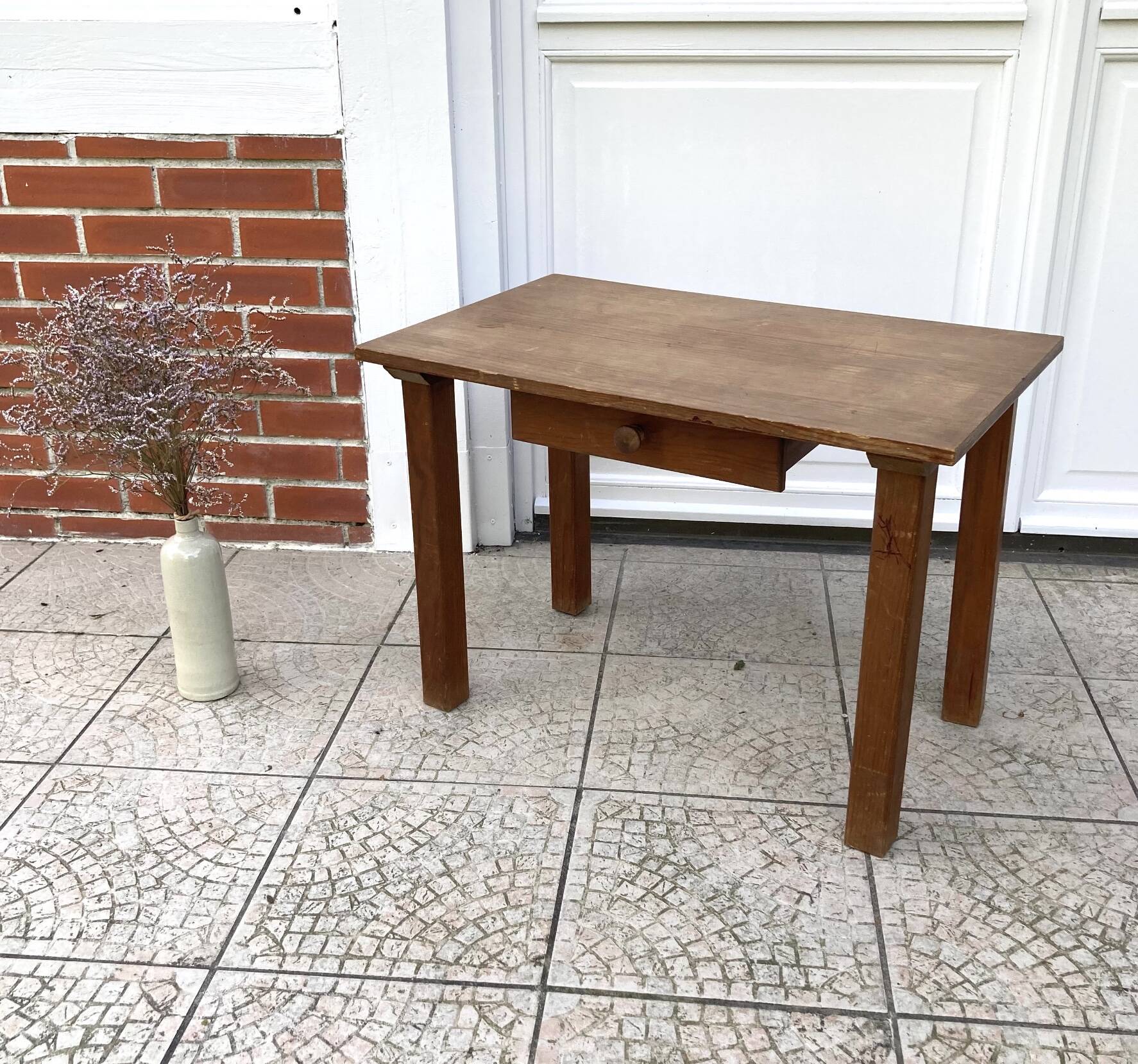 Small wooden desk or coffee table