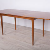 Mid-Century Teak Extendable Dining Table from McIntosh, 1960s