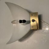 Appliques en laiton et verre opalin lot de 2